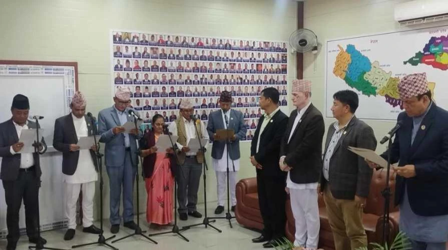 नवनियुक्त दुई मन्त्रीले लिए पद तथा गोपनीयताको शपथ
