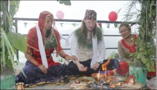 विदेशीलाई नेपालमा विवाह गर्न प्रोत्साहन गरिने