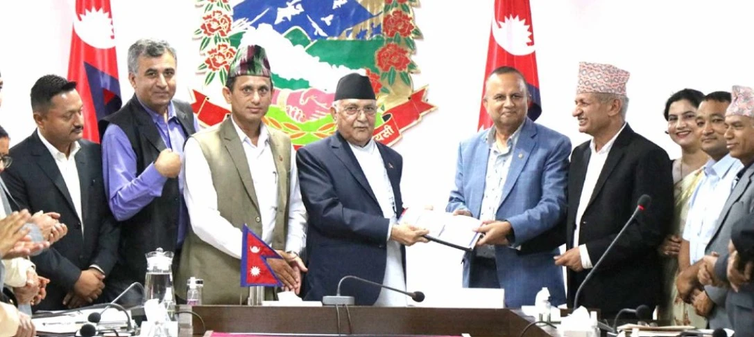 एमालेले दियो प्रधानमन्त्रीलाई १० बुँदे सुझाव