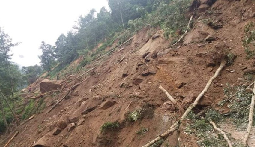 बाढीपहिरोमा परी ६ जनाको मृत्यु