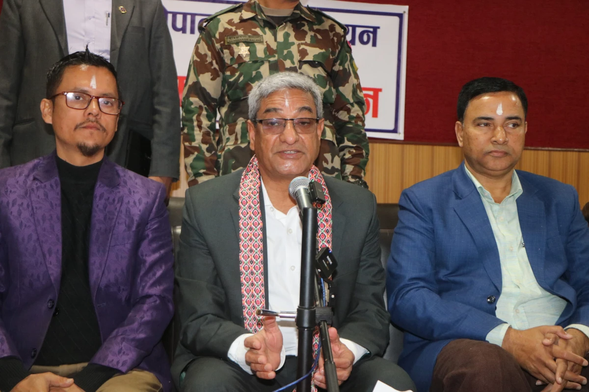 कृत्रिम अभाव र कालोबजारी अन्त्य गर्न सरकार लागिपरेको छ : गृहमन्त्री लेखक