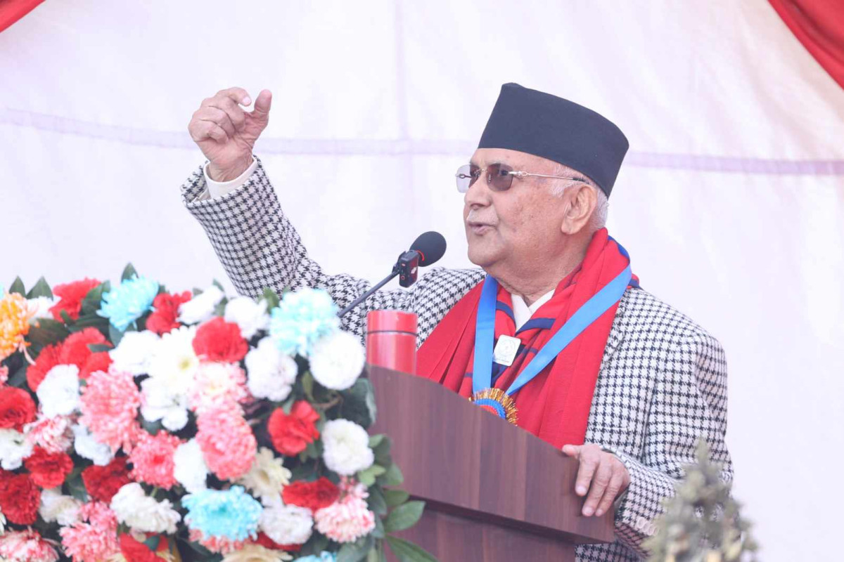 प्रधानमन्त्री भन्छन्- सरकार ढलिहाल्छ भनेर कसैले छाती पिट्नुको अर्थ छैन