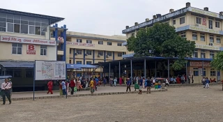 लुम्बिनी प्रादेशिक अस्पताल : विपन्नदेखि सम्भ्रान्तसम्मको रोजाईँ