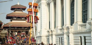 होली पर्व : हनुमानढोकामा तीनतले चीर ठड्याइयो