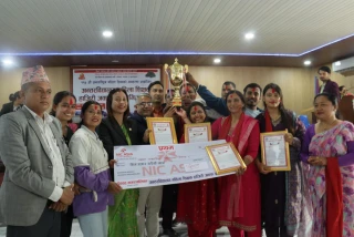 अन्तरविद्यालय महिला शिक्षक हाजिरी जवाफ प्रतियिगिताको उपाधि खड्ग माविलाई
