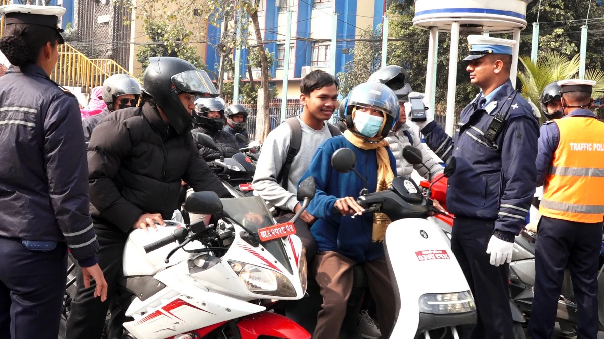 होली पर्व : हनुमानढोकामा तीनतले चीर ठड्याइयो