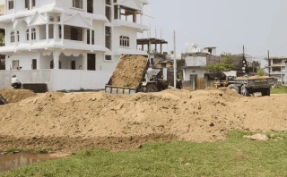 काँग्रेसका मधेस प्रदेश सांसदद्धारा पदीय आडमा जनकपुरधामस्थित मठ मन्दिरको जग्गा कब्जा
