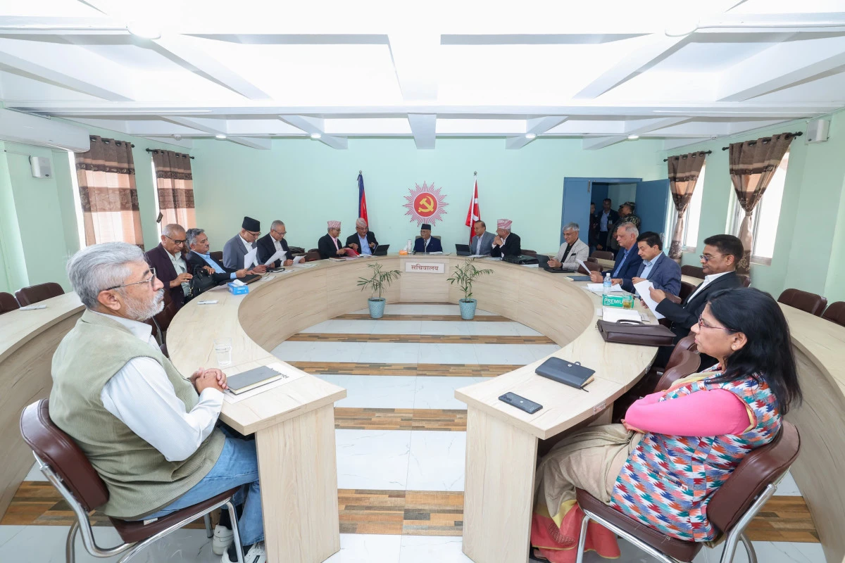 एमालेले ‘कम्युनिस्ट योद्धा’ लाई सम्मान गर्ने, गणतन्त्र दिवसमा उत्सव मनाउने