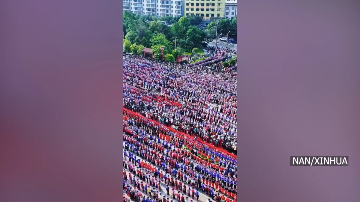 चीनमा १० हजार मानिसहरुले एकसाथ नाचे