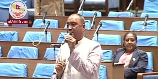 सकिन्छ शिक्षकलाई संघमा राखौं, सकिन्न गोहीका आँशु नचुहाऔं : सांसद तिमल्सिना