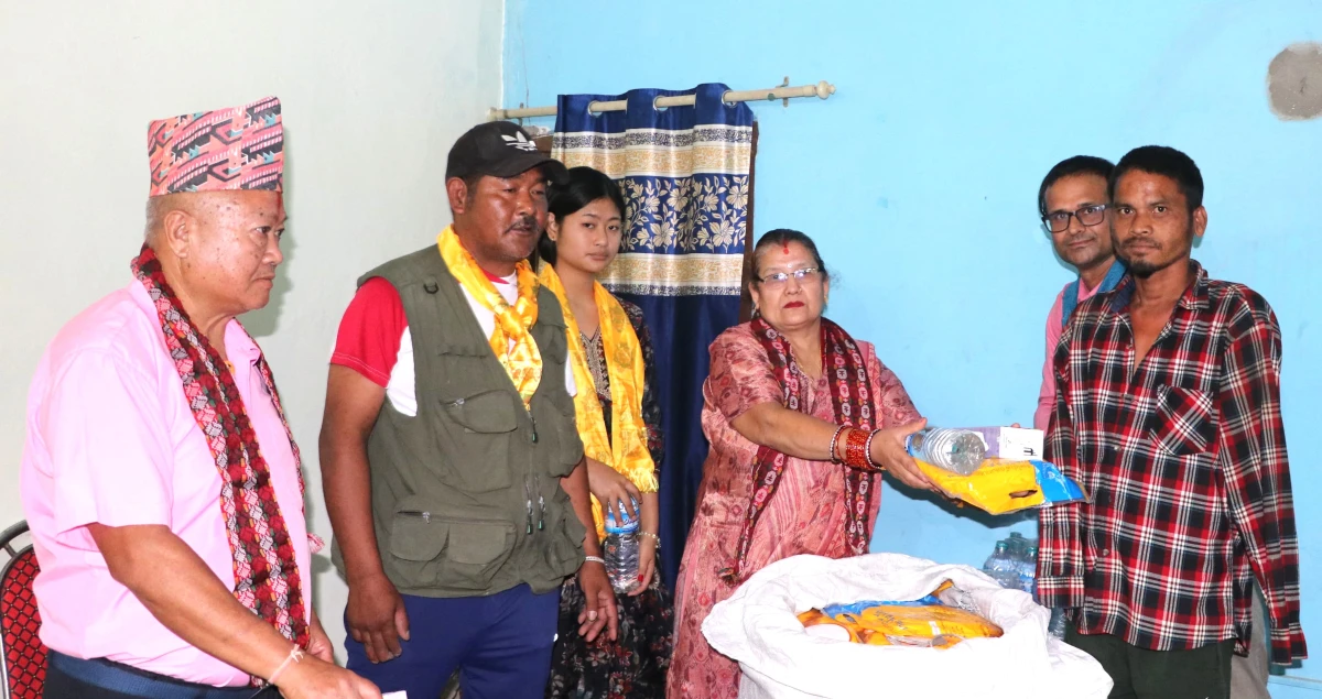 अन्न प्राशनको अवसरमा देवदहमा बाँडियो एक सय थान झुल