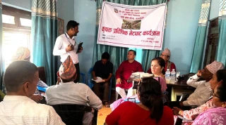 सानाकिसान केरवानीमा कृषक प्राविधिक अन्तरक्रिया