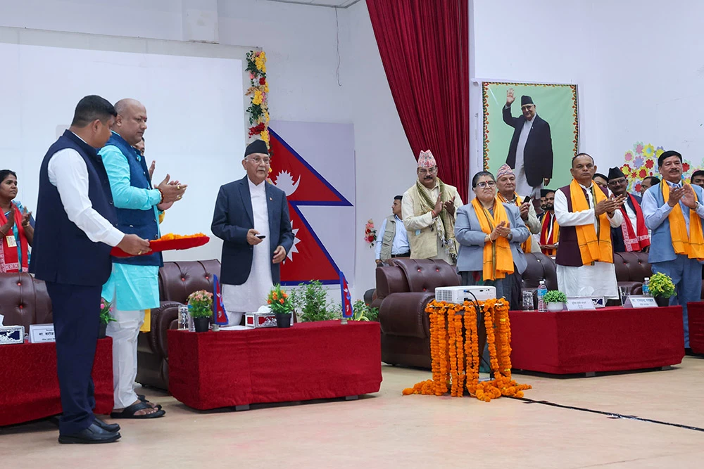 नेपाललाई आयातित विकृतिहरुको डम्पिङ साइट बनाउन खोजिँदैछ : प्रधानमन्त्री ओली