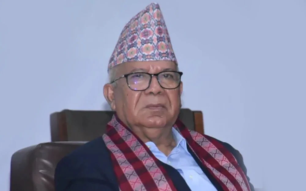ओली मेरो राजनीतिक क्यारियर समाप्त गर्न चाहन्छन् : माधव नेपाल