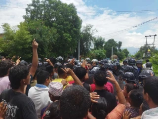 सुनवलमा ३३ केभी प्रसारण लाइन जडानमा स्थानीयको विरोध, मुद्धा दर्ताको तयारी