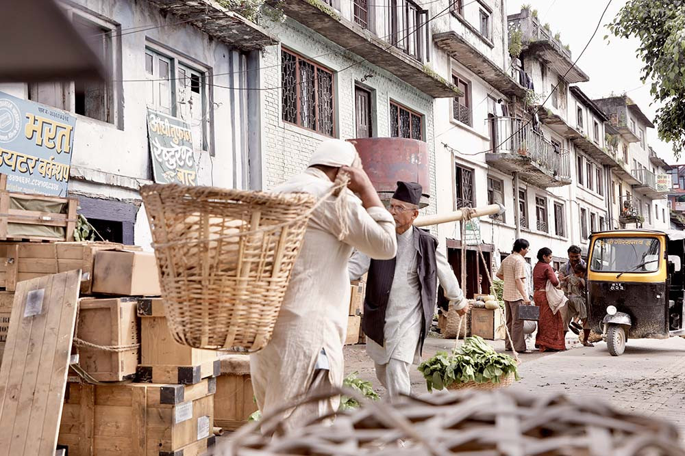 भब्य सेटमा 'क्याप्टेन साब' को छायांकन