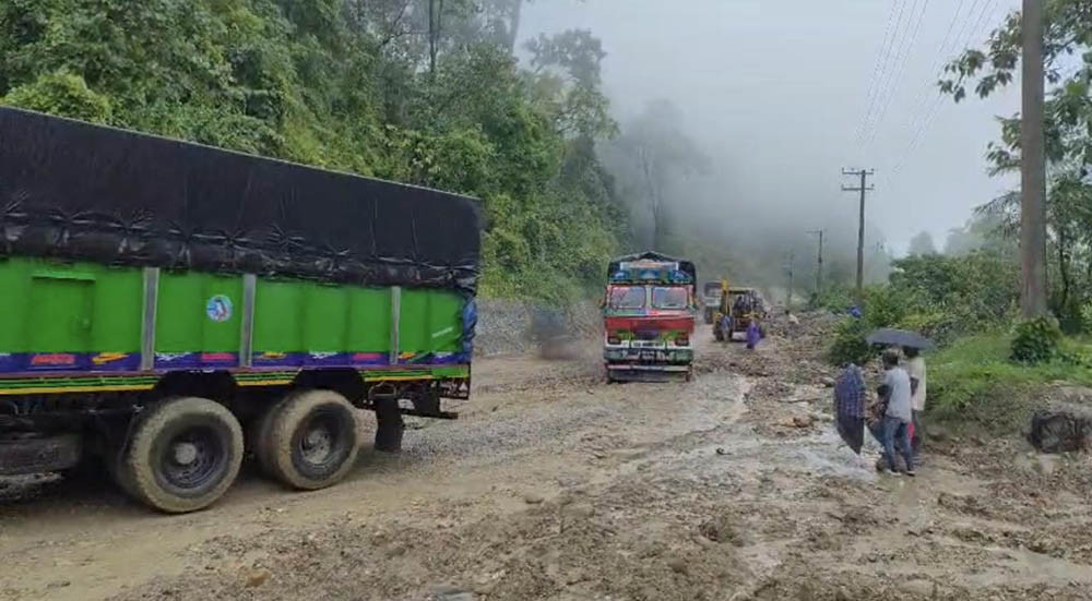 दाउन्ने सडक अझै एकतर्फी
