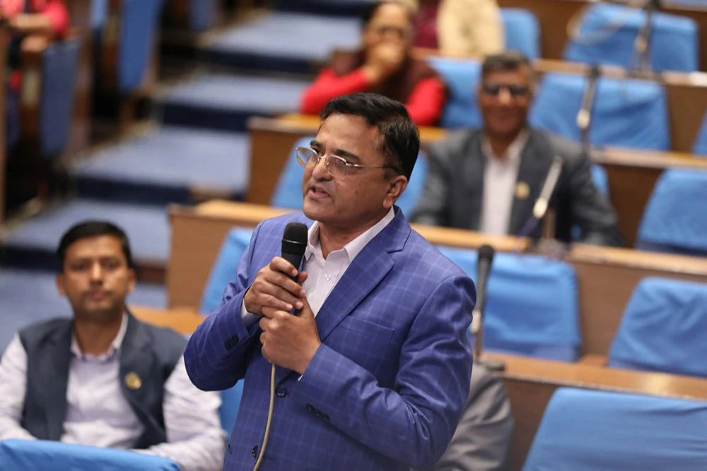 युथ फोर्श र अखिल फोर्श तत्काल खारेज गर्नुपर्छ : योगेश भट्टराई