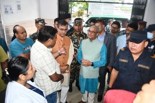 हैजा प्रभावित वीरगंजमा सुरक्षा निकायका स्वास्थ्य जनशक्ति र औषधि उपलब्ध गराउछौं : गृहमन्त्री लेखक