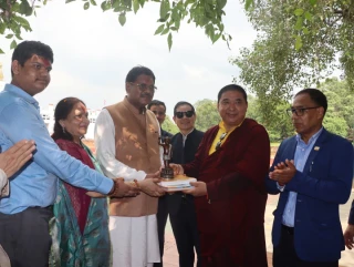 भारतीय प्रधानन्यायाधीश भूषण रामकृष्ण गवईले गरे लुम्बिनी भ्रमण