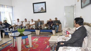 निजी क्षेत्रलाई सहुलियत कार्यक्रम ल्याउने गभर्नरको आश्वासन