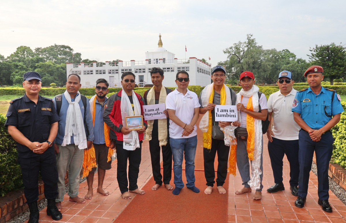 विश्व पर्यटन दिवसको अवसरमा लुम्बिनी आएका पर्यटकलाई स्वागत