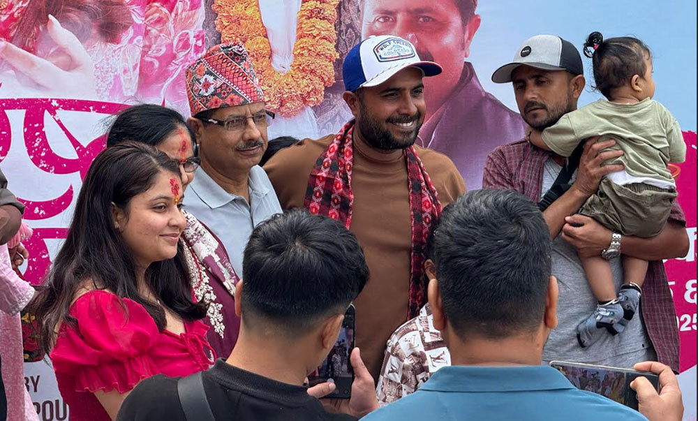 ‘वरिष्ठ बलराम’को ‘न्यौली बनैमा’ गीतले पायो ५ मिलियन भ्यूज