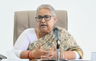प्रधानमन्त्री कार्कीको सचिवहरुलाई १४ बुँदे निर्देशन