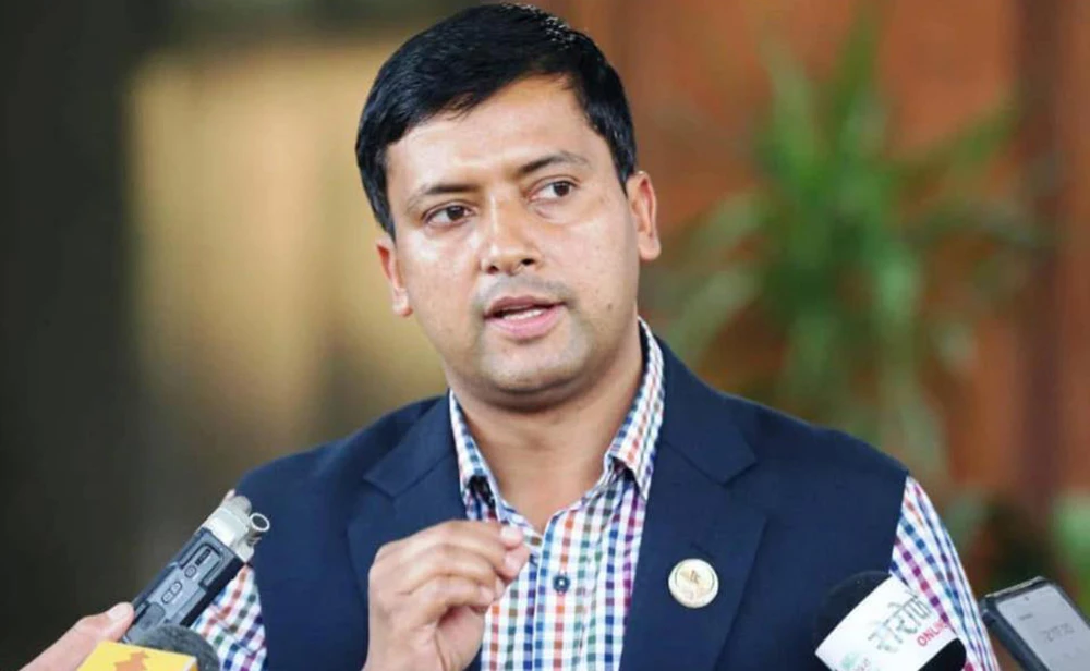 संसद पुनर्स्थापना गरेर अगाडि बढ्नुको विकल्प छैन :   ओली