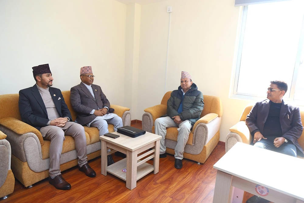 सरकारलाई एमालेको सन्देश - अध्यक्षलाई स्थान हद तोकिएको अवस्थामा निर्वाचनमा जान सक्दैनौं