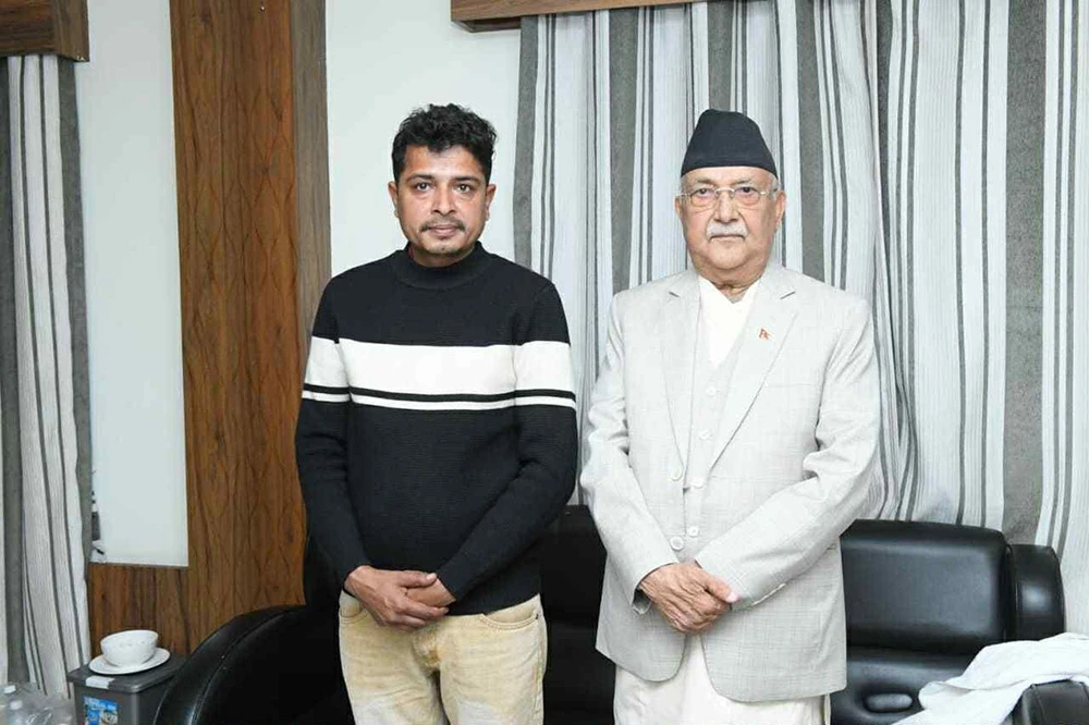 बालेनको पक्षमा गएका दमक युवा संघका सचिव गैरे २४ घण्टामै एमालेमा फर्किए