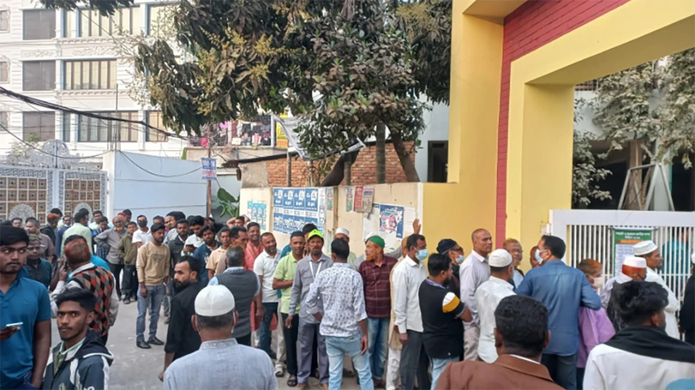 बंगलादेश निर्वाचन: ३३ प्रतिशतले गरे मतदान, झडपमा बीएनपी नेताको मृत्यु