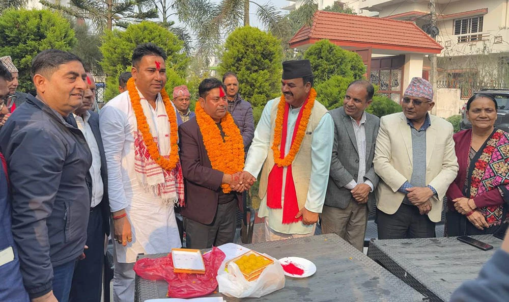 जसपा नेपालबाट रुपन्देही- ३ मा उम्मेदवार बनेका यादव एमालेमा प्रवेश