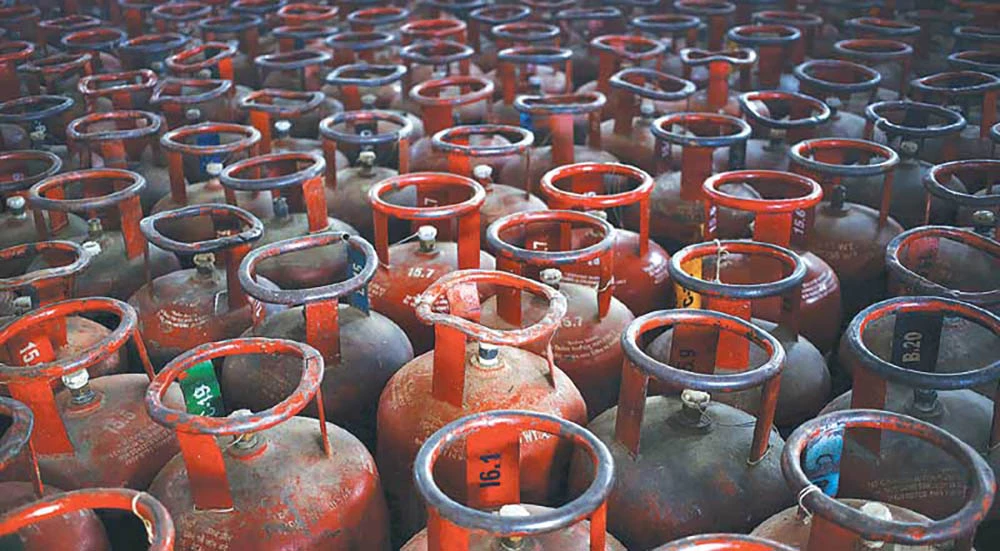 आज काठमाडौँका यी सात स्थानबाट ग्यास बिक्री गरिदै