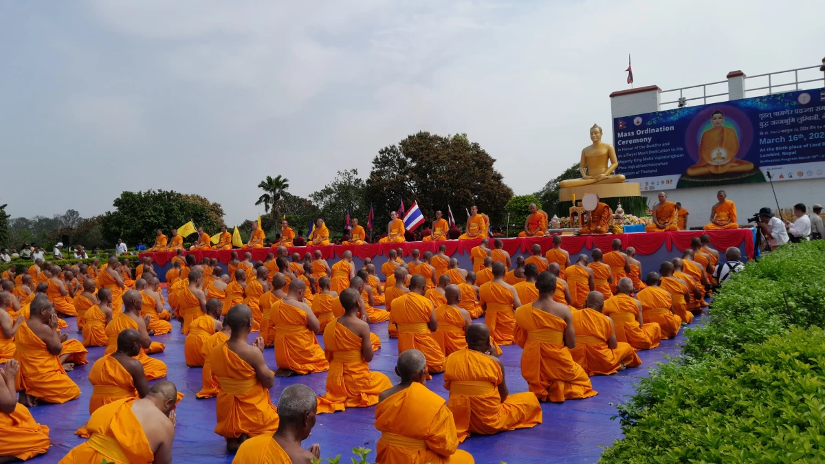 विश्व पर्यटन दिवसको अवसरमा लुम्बिनी आएका पर्यटकलाई स्वागत