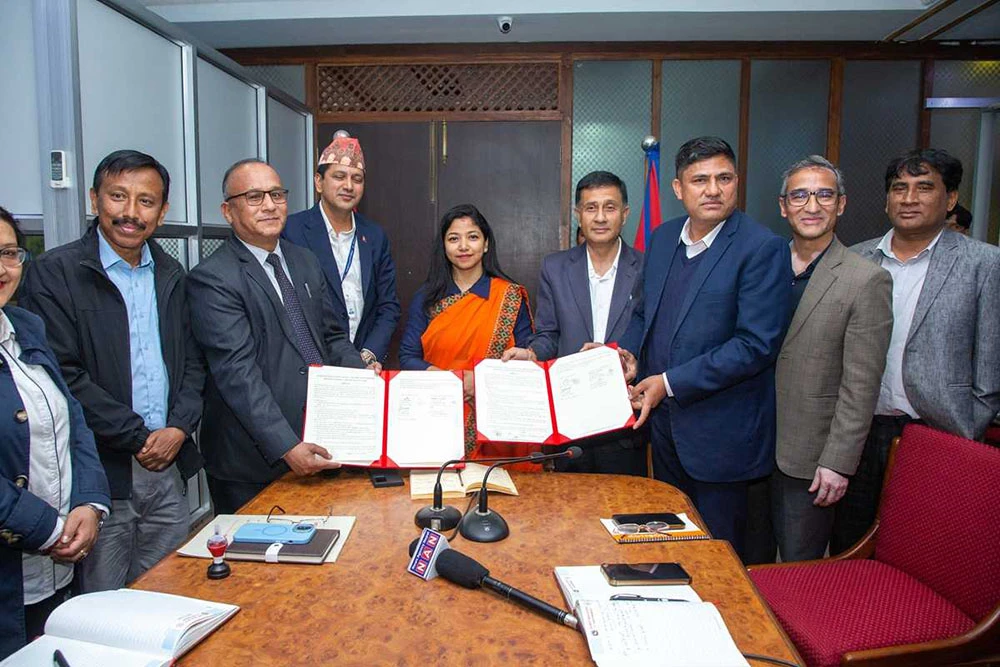 सार्वजनिक क्षेत्रमा क्षति पुर्याएको भन्दै राप्रपालाई काठमाडौं महानगरले तोक्यो १ लाख रुपैयाँ जरिवाना