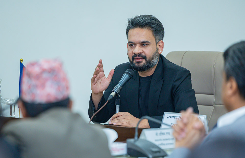 प्रधानमन्त्री बालेनले विश्वविद्यालय र प्रतिष्ठानका उपकुलपतिहरूसँग छलफल गर्दै