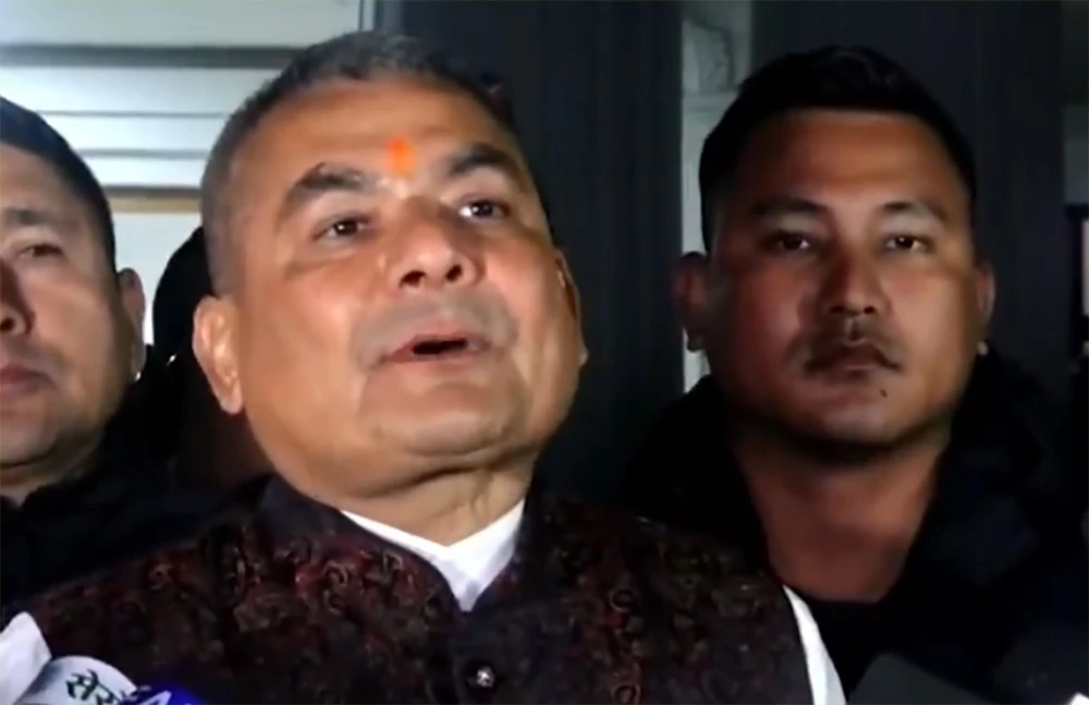 दुर्गा प्रसाईं वीरगन्जबाट पक्राउ