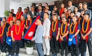 महिला फुटवल टिमको प्रगति प्रशंसनीय छ- मन्त्री पोखरेल