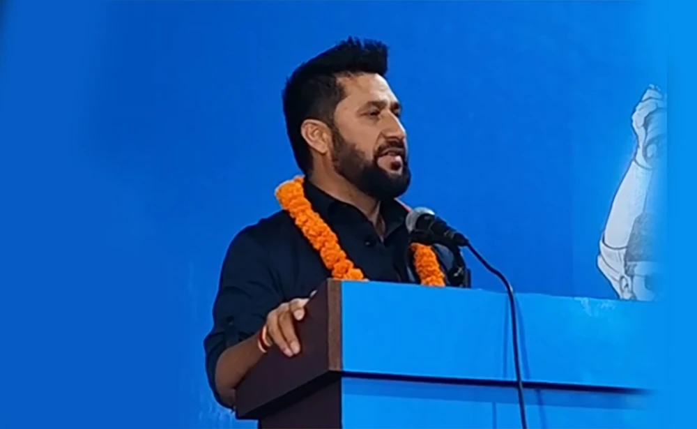 रास्वपाको केन्द्रीय समितिको विस्तारित बैठक चितवनमा सुरु