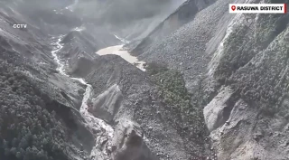 चीनको सीमामा पहिरोले नयाँ ताल बनेपछि अर्को विपद्को खतरा !