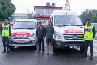 अलपत्र यात्रुको उद्धार गर्न महानगरले सञ्चालन गर्यो काठमाडौँ-नुवाकोट निःशुल्क यातायात