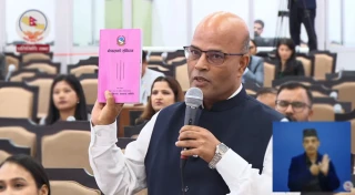 बालेनलाई अमरेशको चेतावनी- तपाइँ तासको पत्ता हो !
