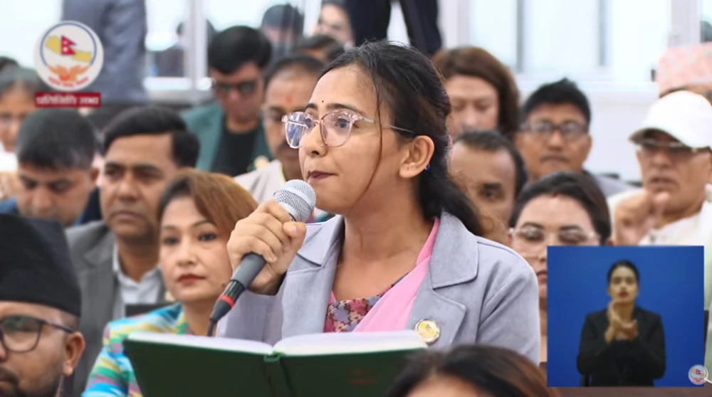 'महिलाले सडकमा बच्चा जन्माएको घटनाले हाम्रो स्वास्थ्य प्रणालीको रिपोर्ट कार्ड दियो'