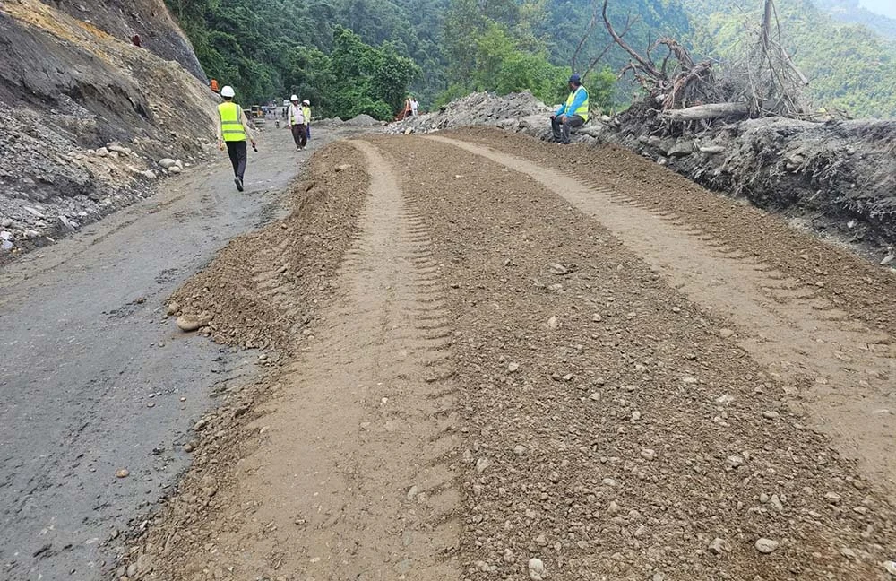 कृष्णभीरमा दीर्घकालीन समाधान खोज्न कुलमान घिसिङको आग्रह