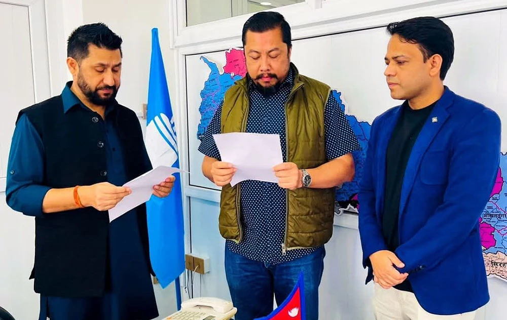 पार्टी, संसद र सरकारलाई शक्तिशाली बनाएर अघि बढ्ने  रास्वपा सचिवालय बैठकको निर्णय