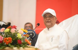 एमाले बैठकमा मोबाइल प्रतिबन्ध !