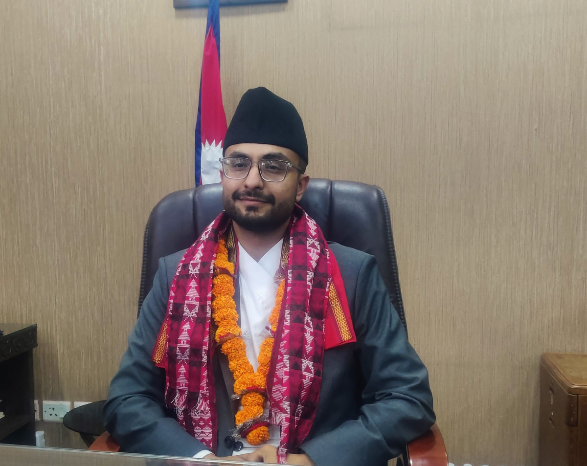 राजनीतिक गतिविधिमा संलग्न शिक्षकलाई कारबाही गर्न शिक्षामन्त्रीको निर्देशन