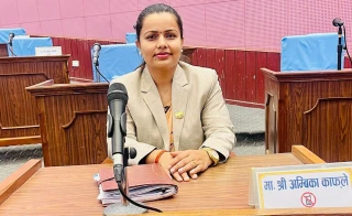 लुम्बिनी प्रदेशकी सांसद काफ्लेलाई पदमुक्त गर्ने निर्णय कार्यान्वयन नगर्न सर्वोच्चको आदेश