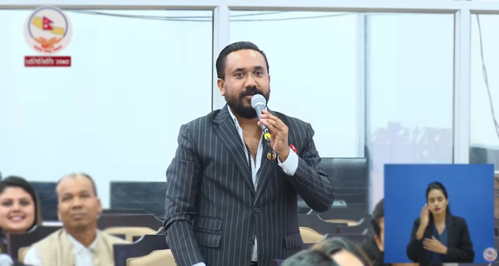 खगेन्द्र सुनारमाथि छानबिन गर्न अनुशासन आयोगलाई रास्वपाको निर्देशन